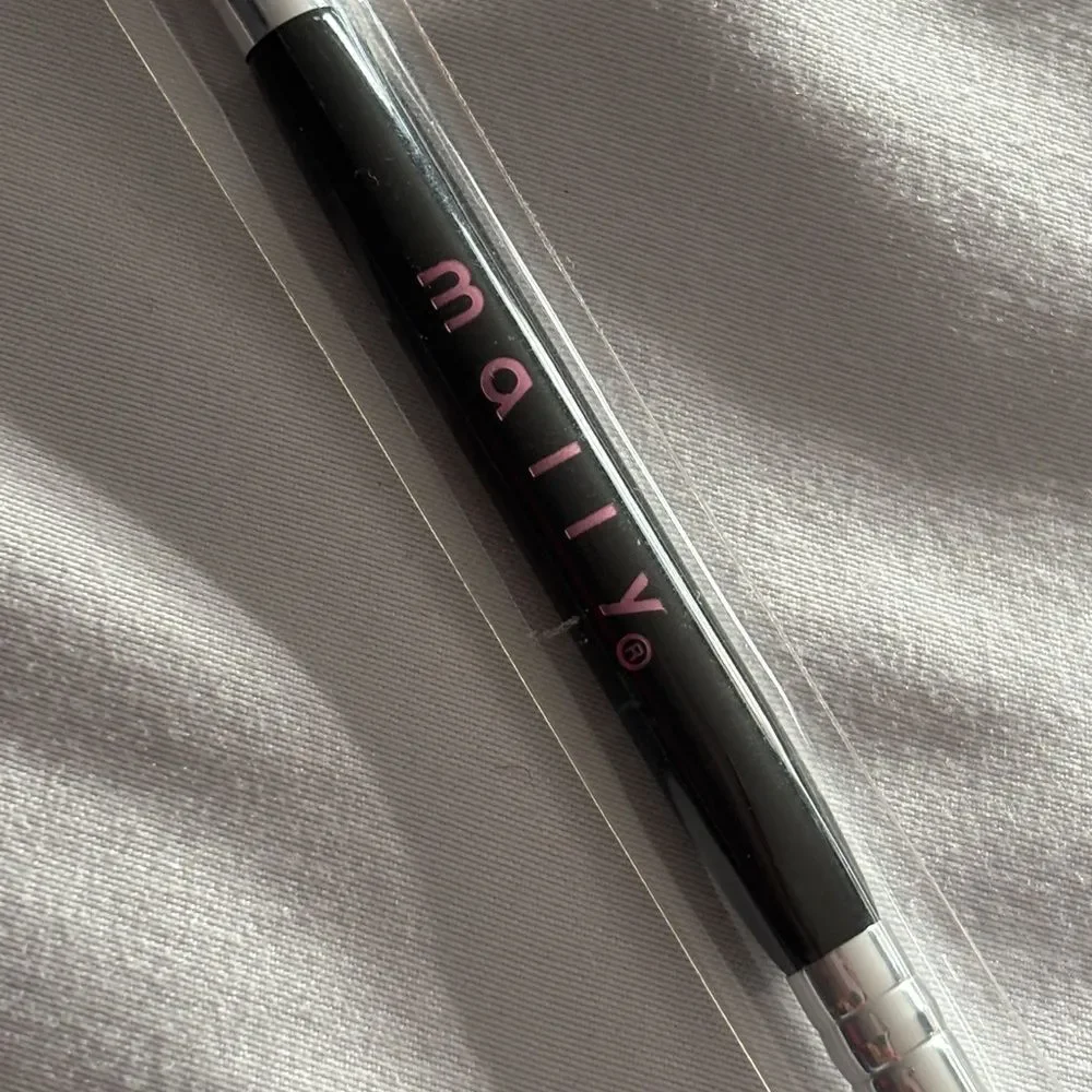 Mally Beauty Dual-Ended Eyeliner and Brow Brush & Mini Kabuki Brush Set